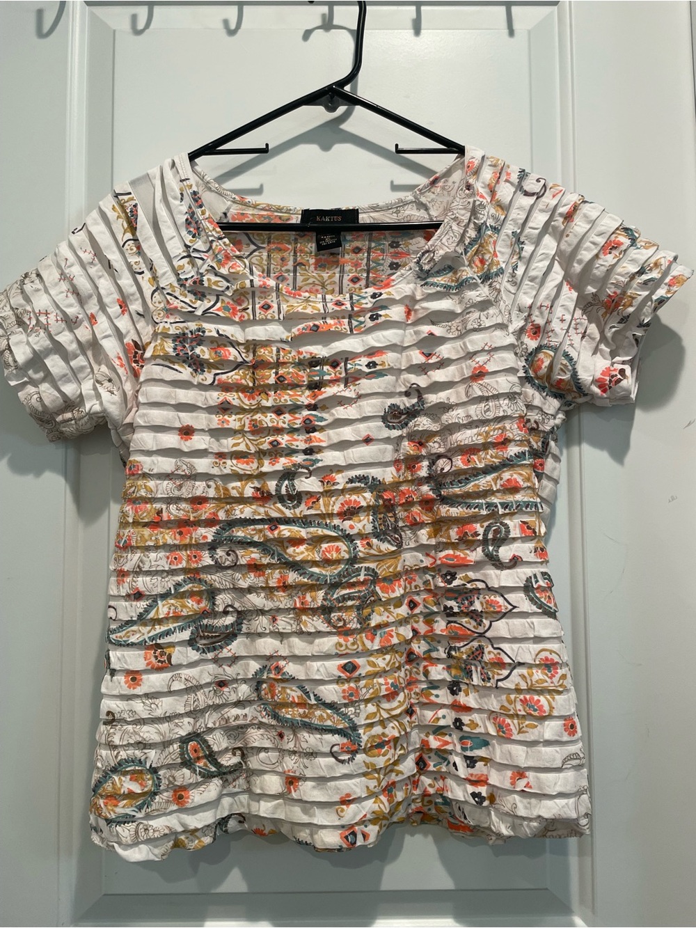 Kaktus White Short Sleeve Pintuck Top with Multicolor Floral Print
